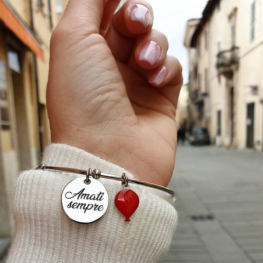 Bracciale rigido con medaglia Ohana stitch e ciondolo a scelta - Passion  Charm